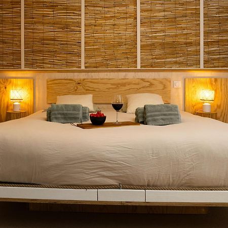 Love Room Suite Bali - Auray En Bretagne Brech ภายนอก รูปภาพ