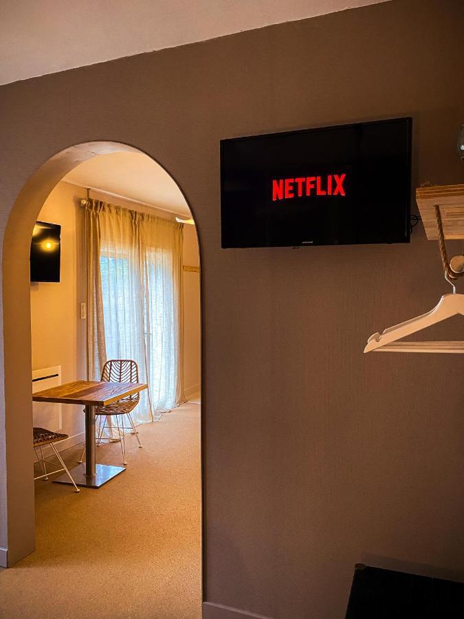 Love Room Suite Bali - Auray En Bretagne Brech ภายนอก รูปภาพ