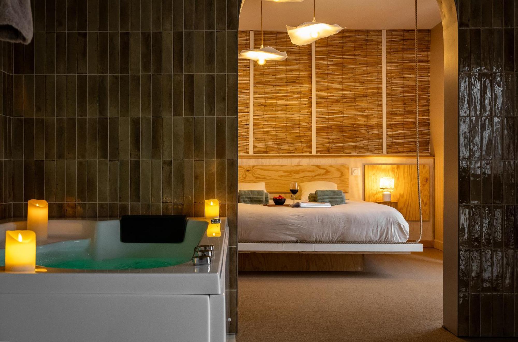 Love Room Suite Bali - Auray En Bretagne Brech ภายนอก รูปภาพ