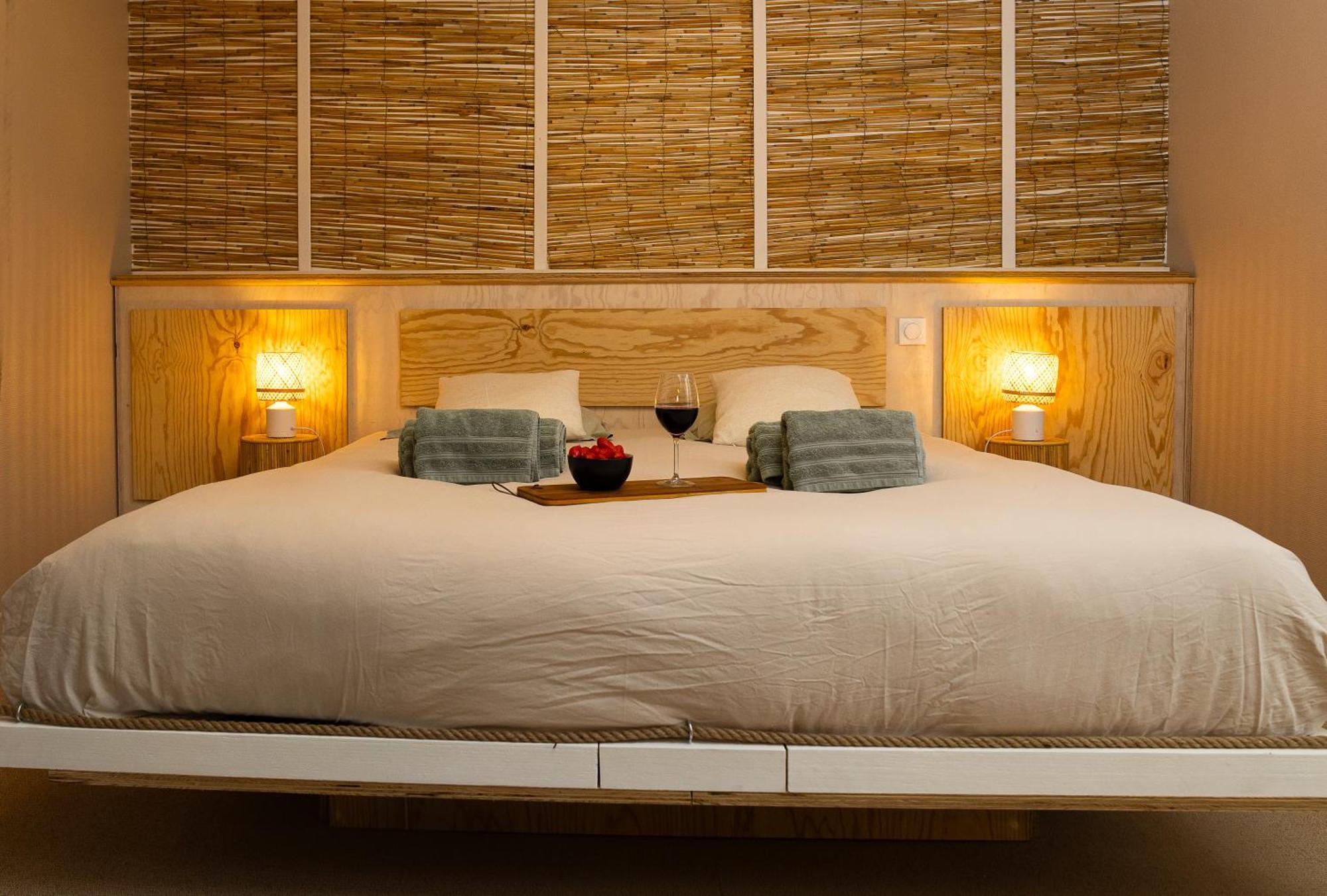 Love Room Suite Bali - Auray En Bretagne Brech ภายนอก รูปภาพ